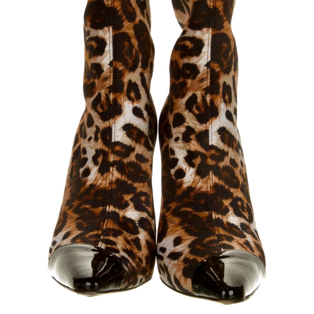 Boots - Picture 3 of 5